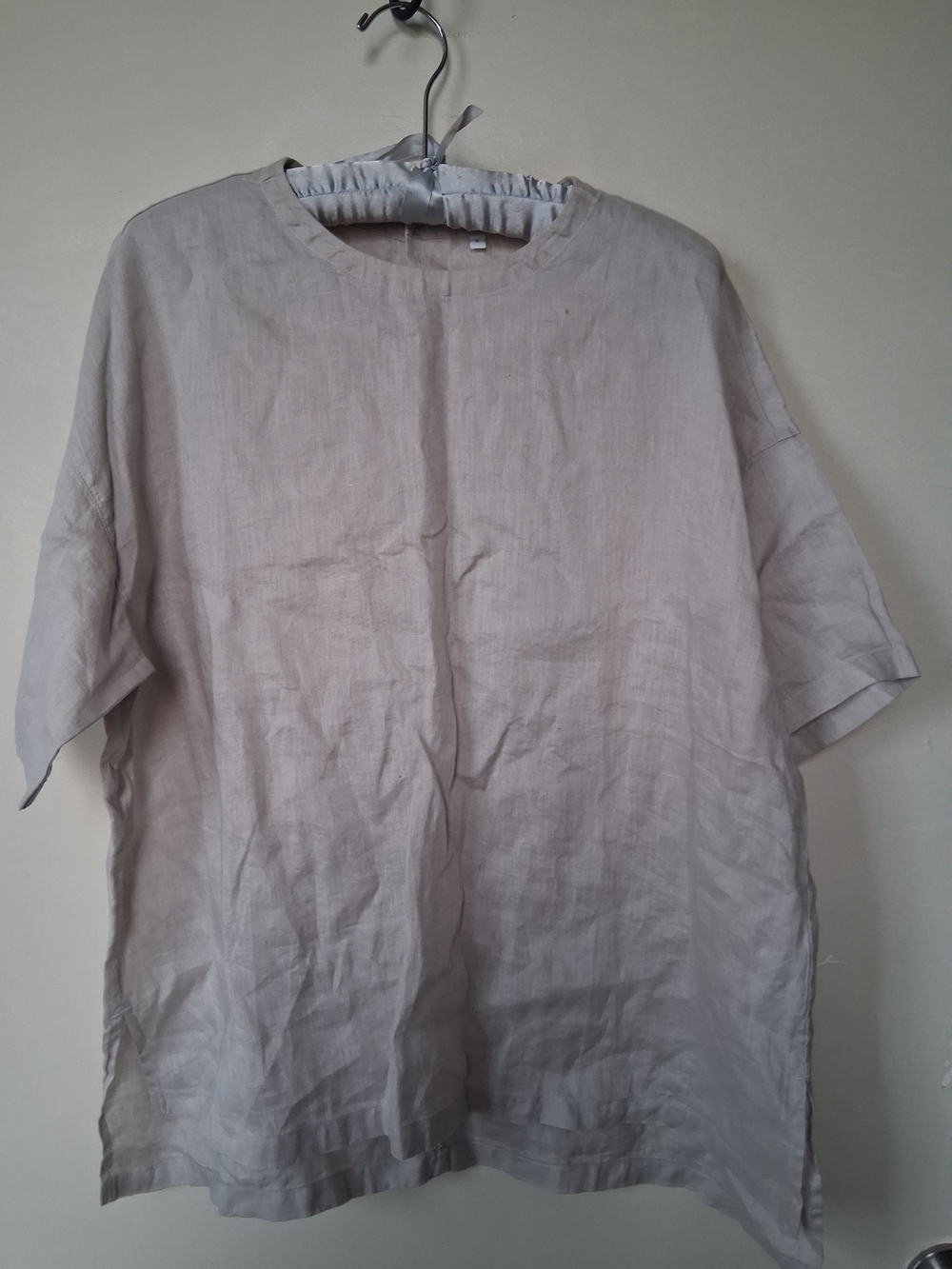 Womens Lightweight Short-Sleeve Linen Shirt in Light Gray